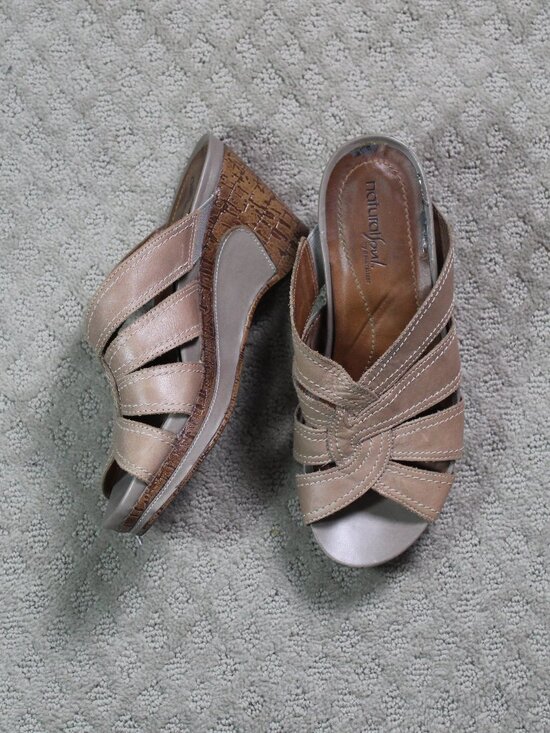 Natural Soul Shoes - Natural Souls Size 8 Taupe 3" Wedge Heel Slides